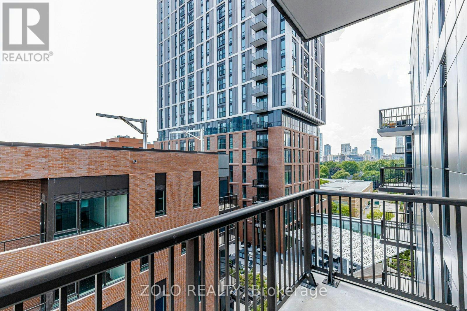 648-30 Dreamers Way, Toronto, ON, M5A 0Y7 - 34
