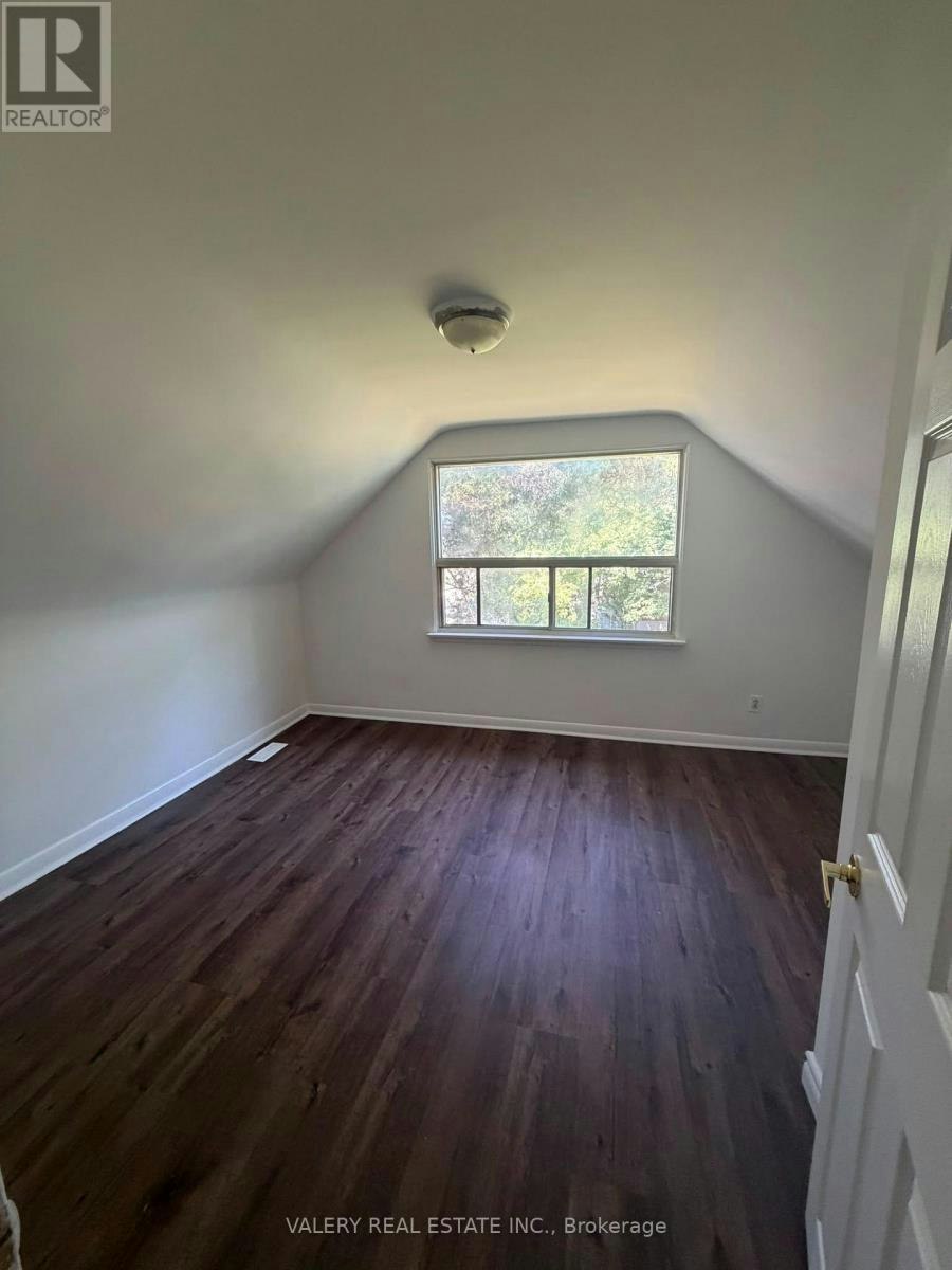 425 Livingston Road N, Toronto, ON, M1E 1M5 - 9