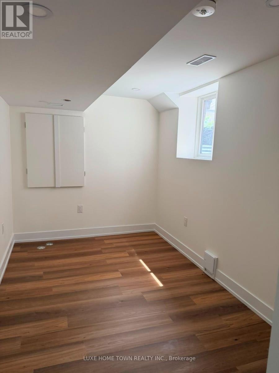 18 Golden Springs(bsmt Drive, Brampton, ON, L7A 4N4 - 2