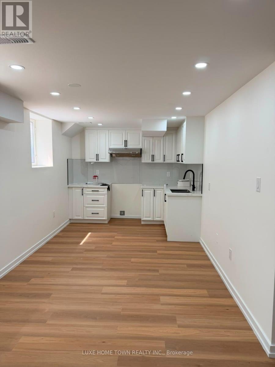 18 Golden Springs(bsmt Drive, Brampton, ON, L7A 4N4 - 5