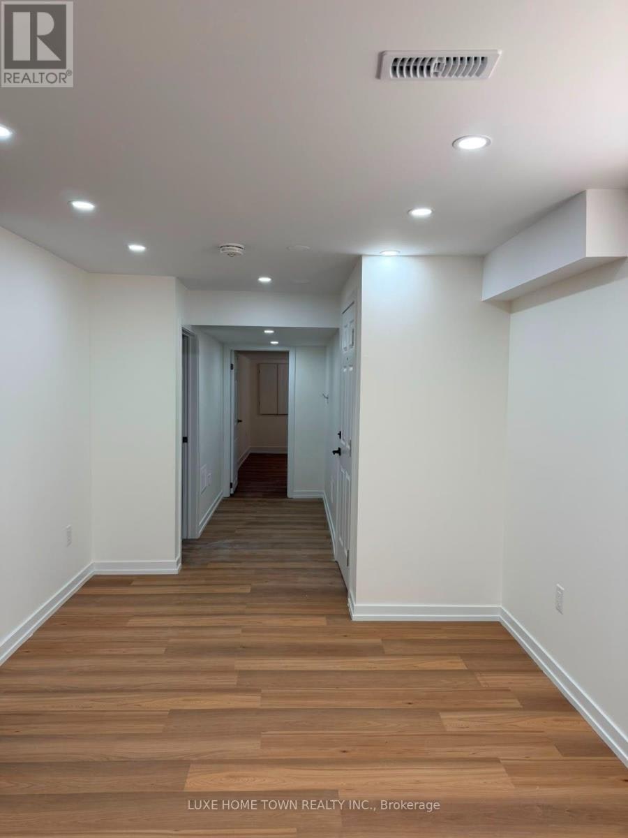 18 Golden Springs(bsmt Drive, Brampton, ON, L7A 4N4 - 3