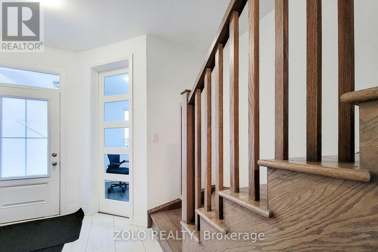 551 Bellflower Court, Milton, ON, L4E 1W6 - 9