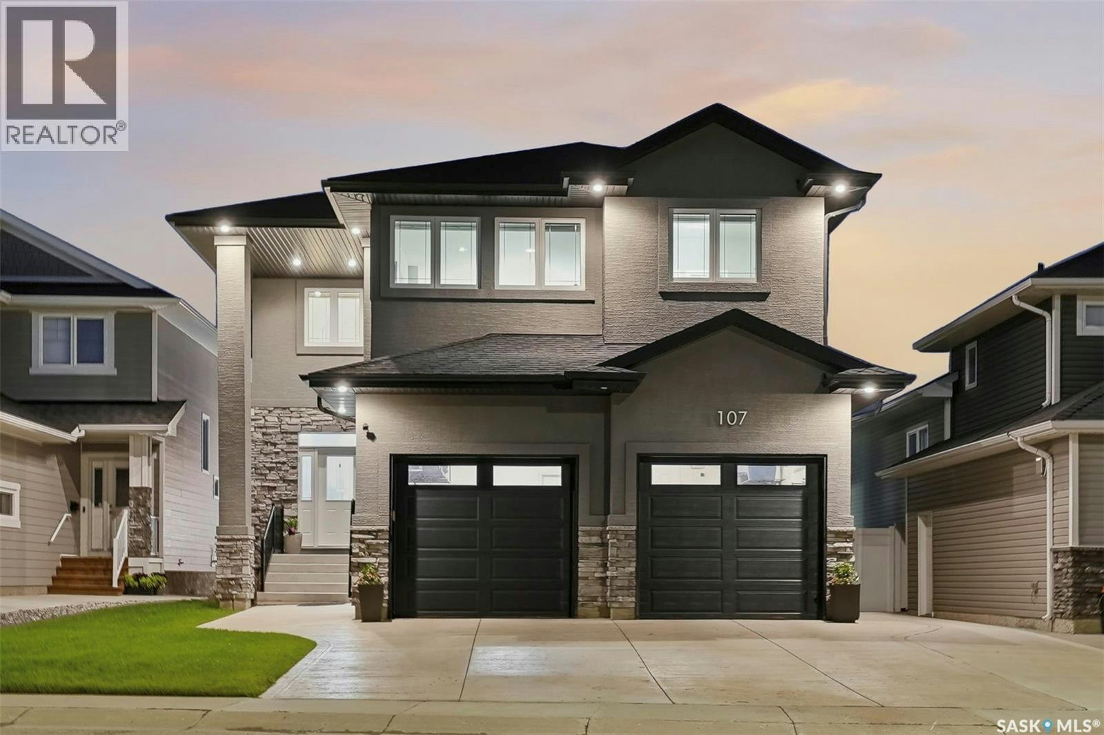 107 Schumacher Bay, Saskatoon, SK, S7V 0H7