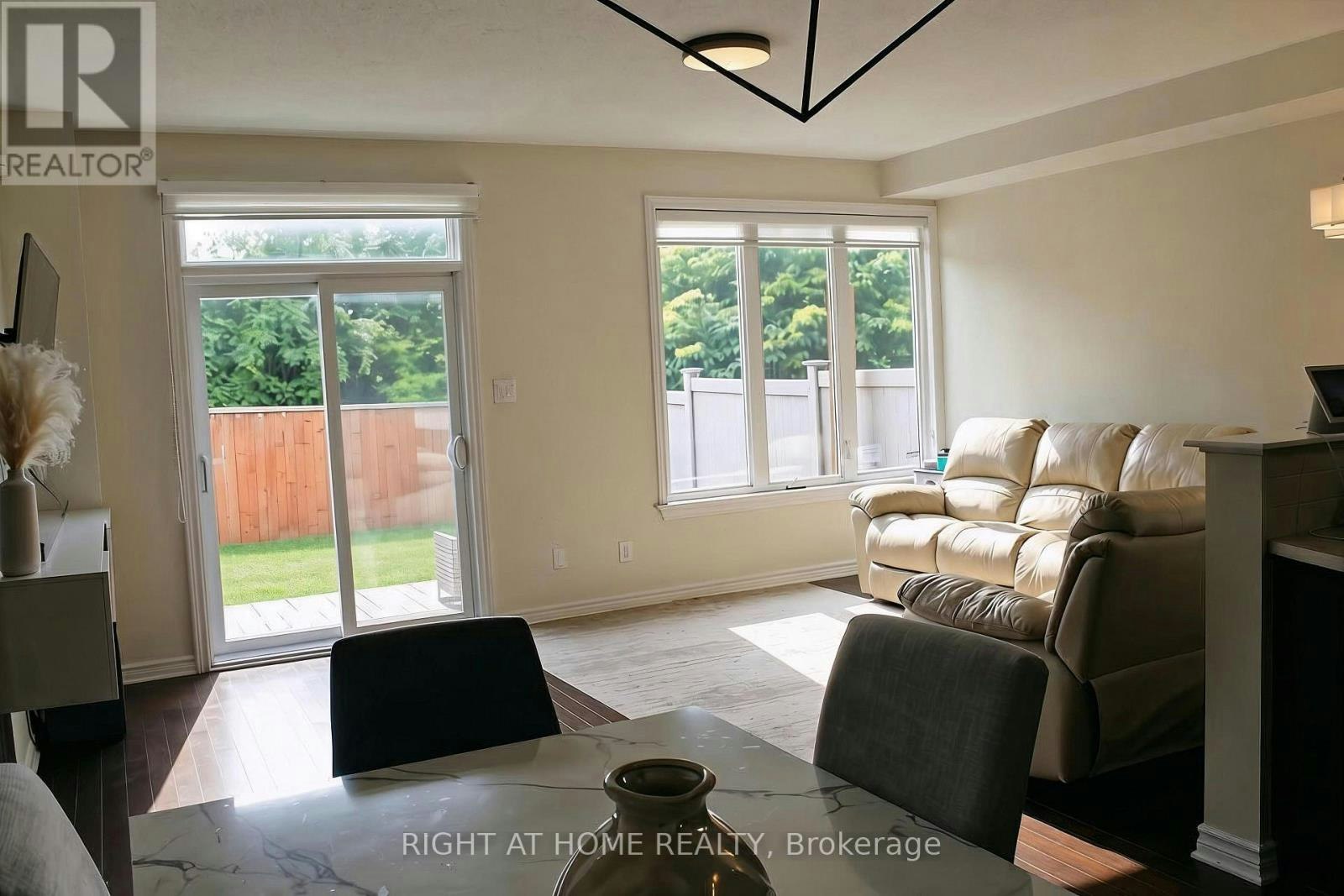239 Via San Marino Street, Ottawa, ON, K2J 5X9 - 5