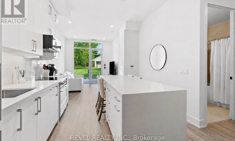 123-2075 King Road