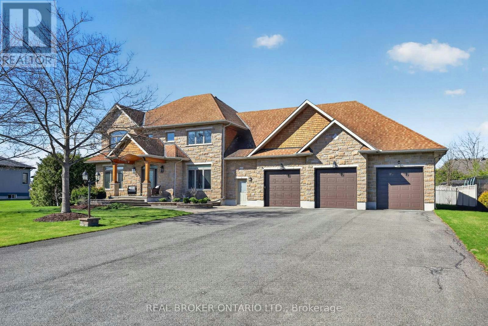 465 Lockmaster Crescent, Manotick, ON, K4M 1L9