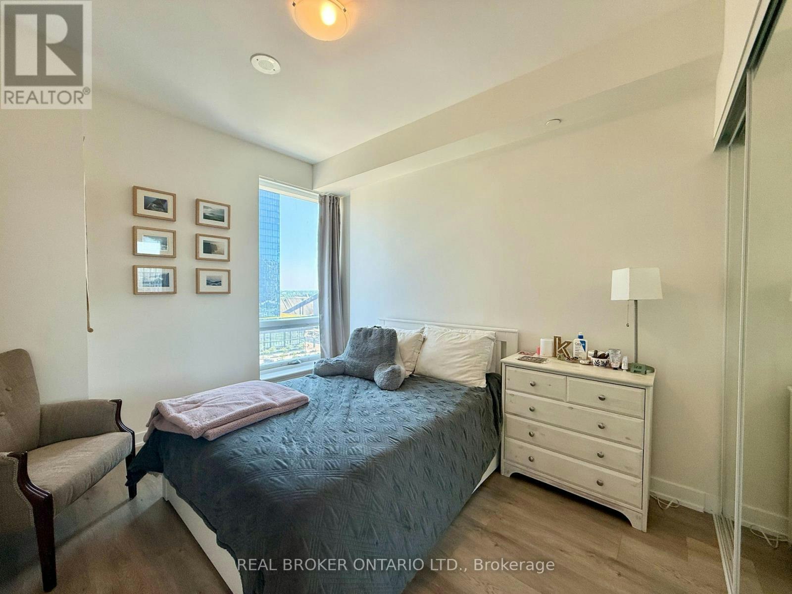 1108-28 Freeland Street, Toronto, ON, M5E 0E3 - 9