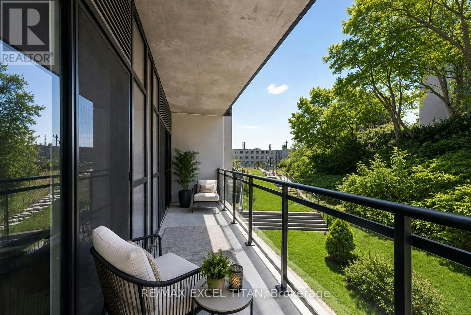 208-25 Neighbourhood Lane, Toronto, ON, M8Y 0C4 - 15