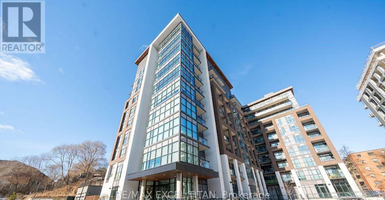 208-25 Neighbourhood Lane, Toronto, ON, M8Y 0C4