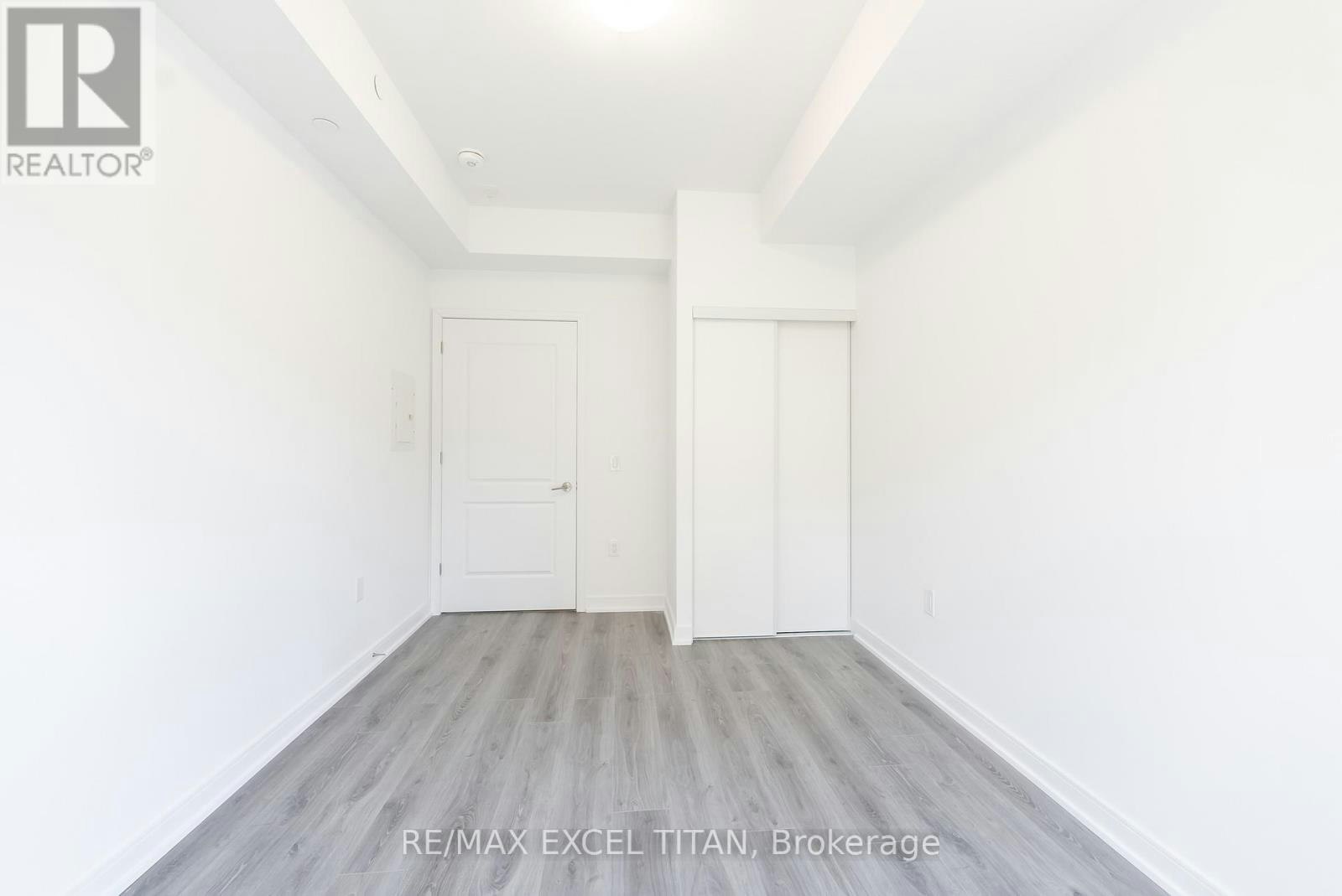 208-25 Neighbourhood Lane, Toronto, ON, M8Y 0C4 - 6