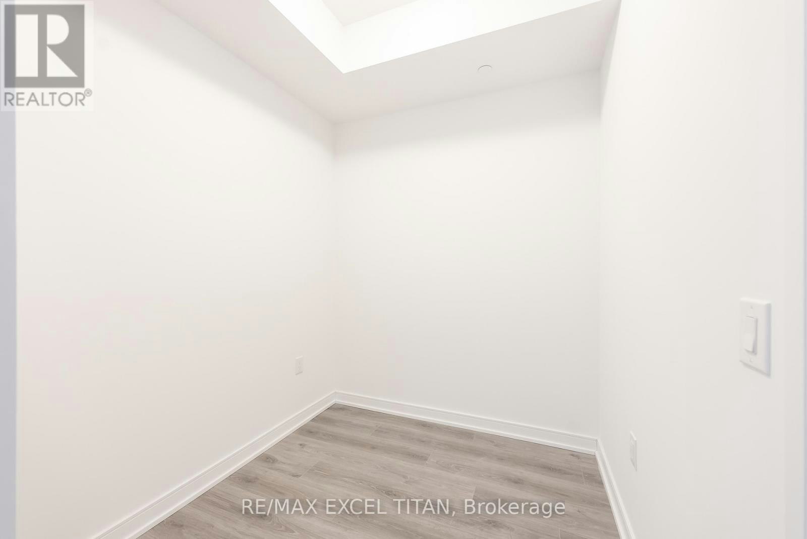 208-25 Neighbourhood Lane, Toronto, ON, M8Y 0C4 - 10
