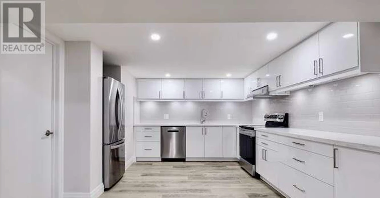 43 Firwood (Lower Crescent, Toronto, ON, M9B 2V9 - 8