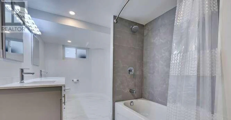 43 Firwood (Lower Crescent, Toronto, ON, M9B 2V9 - 15