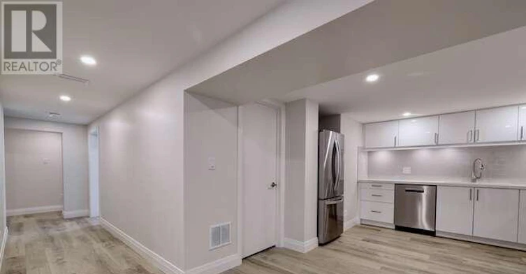 43 Firwood (Lower Crescent, Toronto, ON, M9B 2V9 - 7