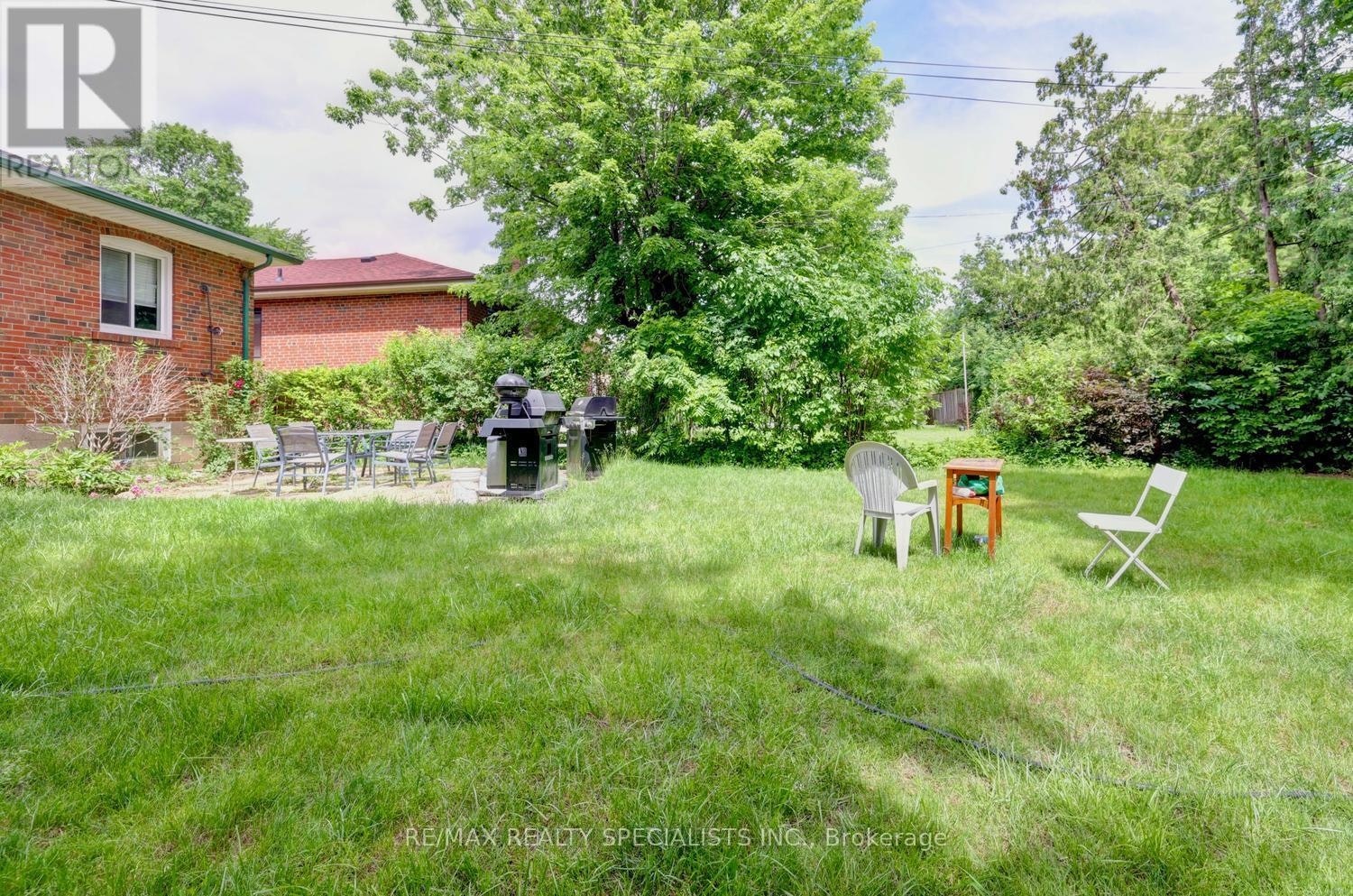 43 Firwood (Lower Crescent, Toronto, ON, M9B 2V9 - 24
