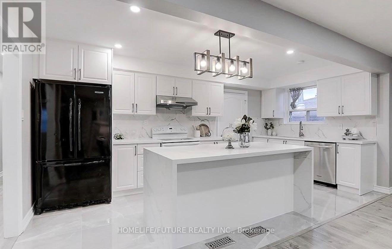 38 Boarhill Drive, Toronto, ON, M1S 2M3 - 2
