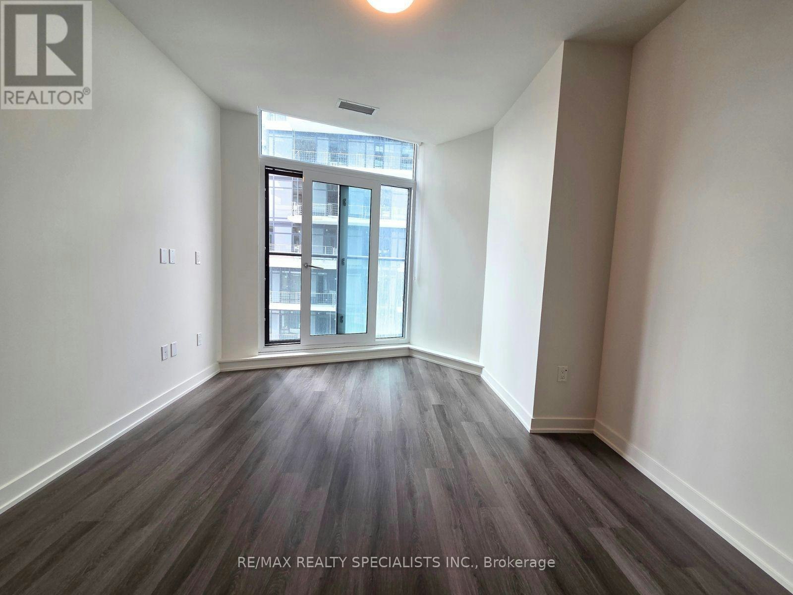 527-448 Burnhamthorpe Road W, Mississauga, ON, L5B 0R4 - 6