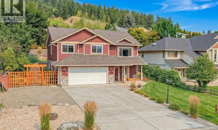 1808 Skyview Crescent