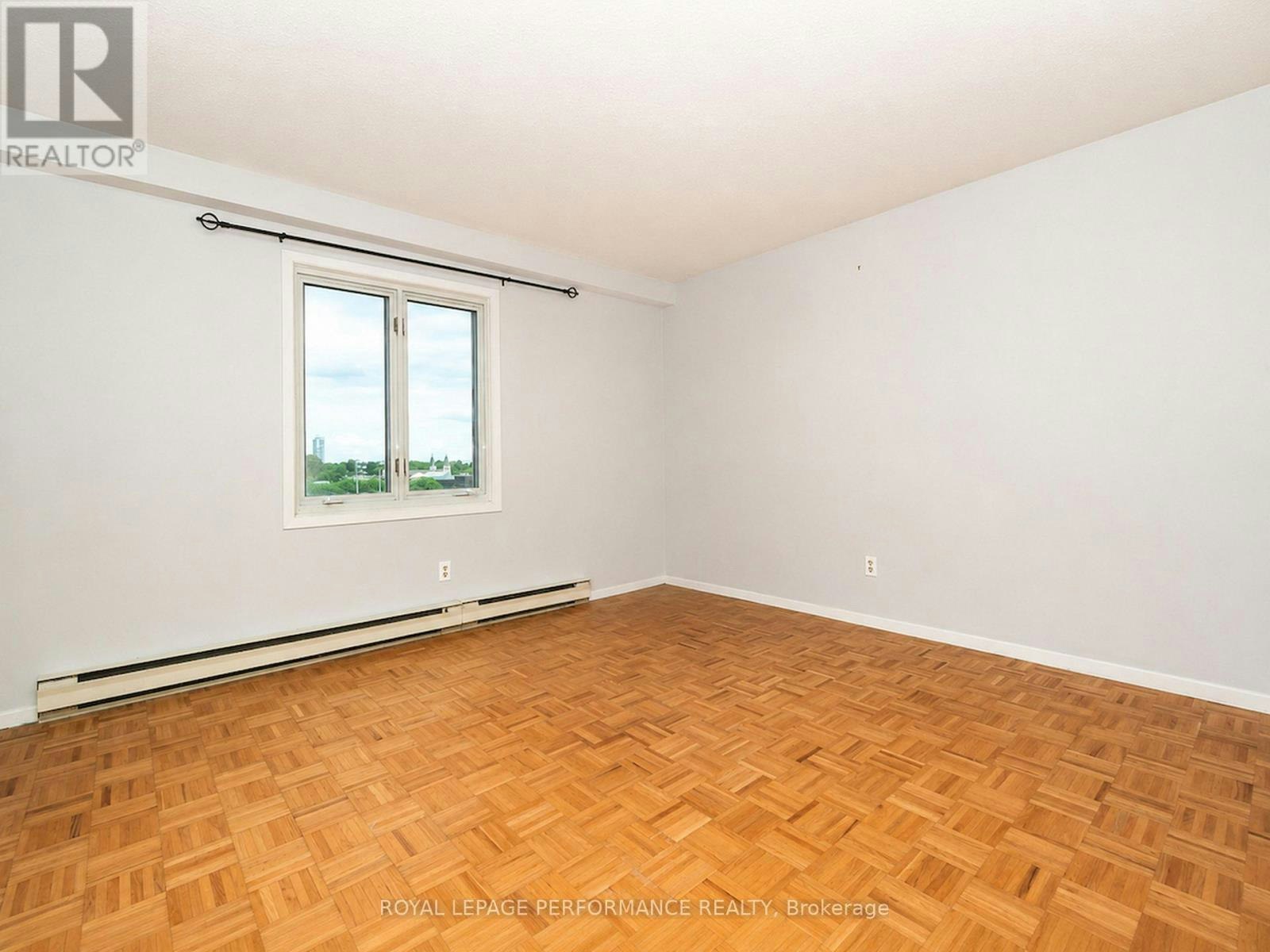 708 158c Mcarthur Avenue, Ottawa, ON, K1L 8E7 - 14