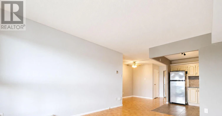 708 158c Mcarthur Avenue, Ottawa, ON, K1L 8E7 - 8