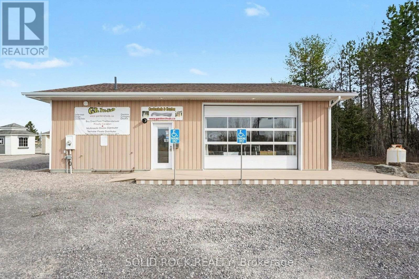 2491 Carp Road, Ottawa, ON, K0A 1L0