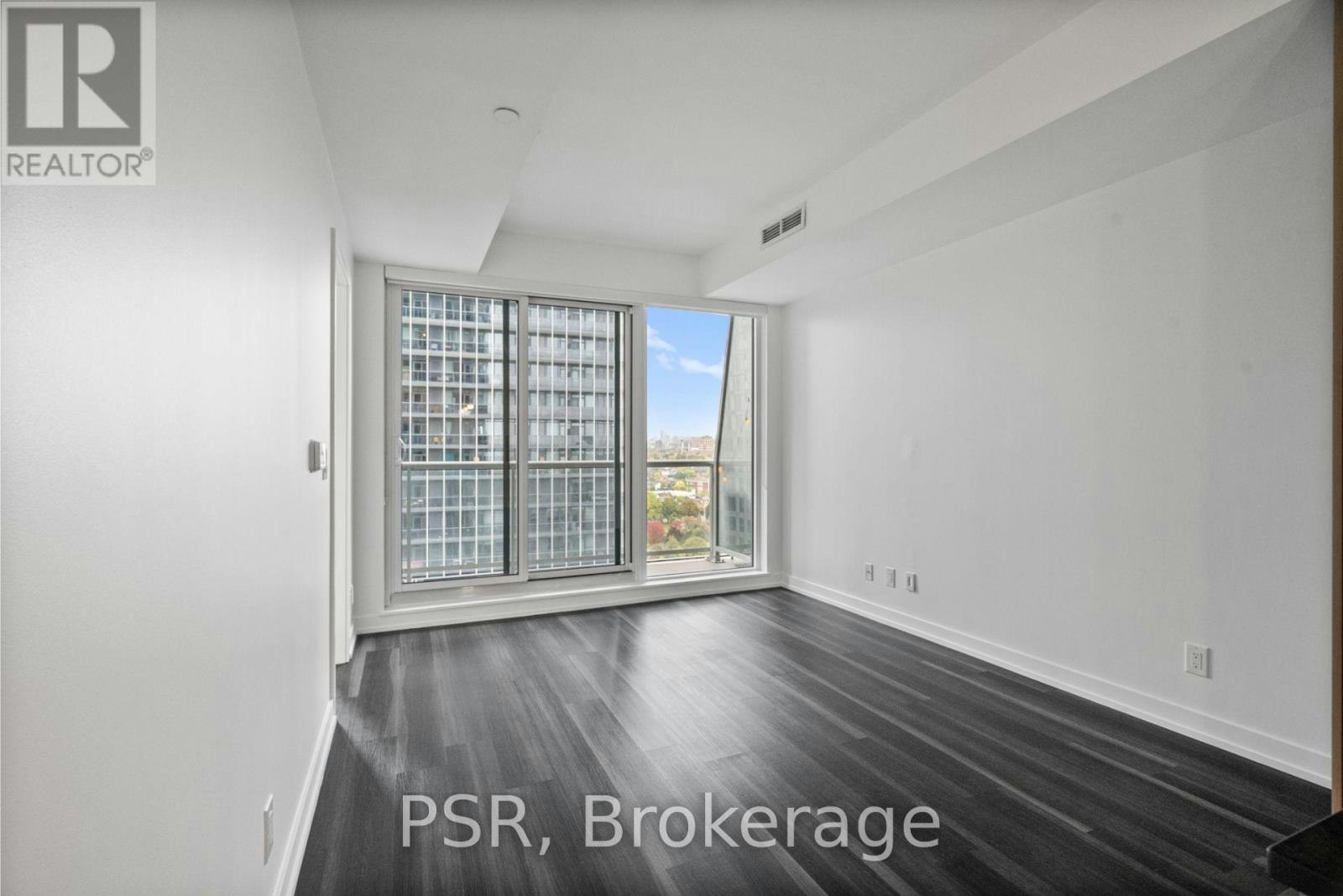 1611-11 Ordnance Street, Toronto, ON, M6K 0H4 - 6