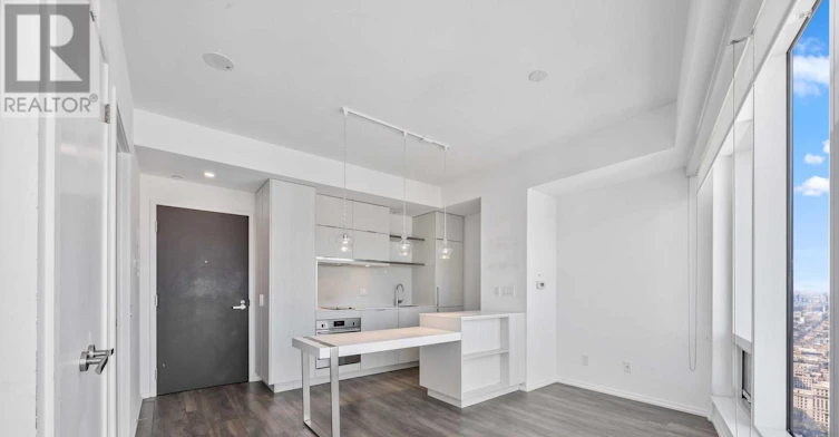 5713-197 Yonge Street, Toronto, ON, M5B 0C1 - 8