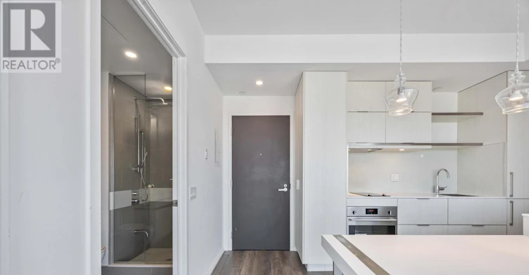 5713-197 Yonge Street, Toronto, ON, M5B 0C1 - 9