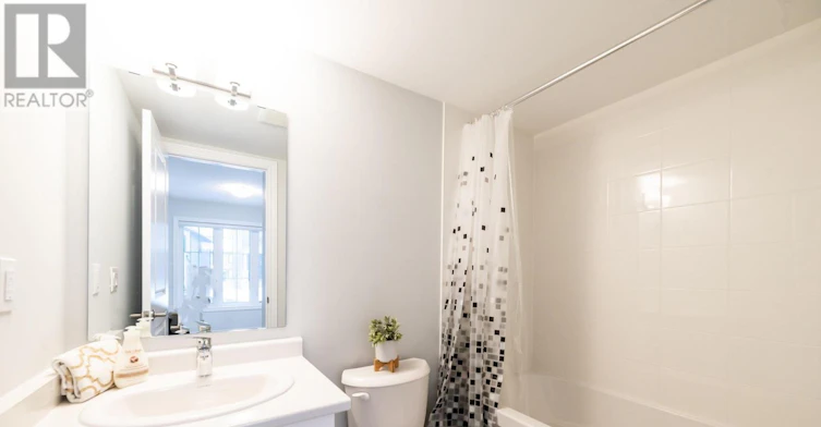 1028 Dyas Avenue, Oshawa, ON, L1H 8L7 - 5