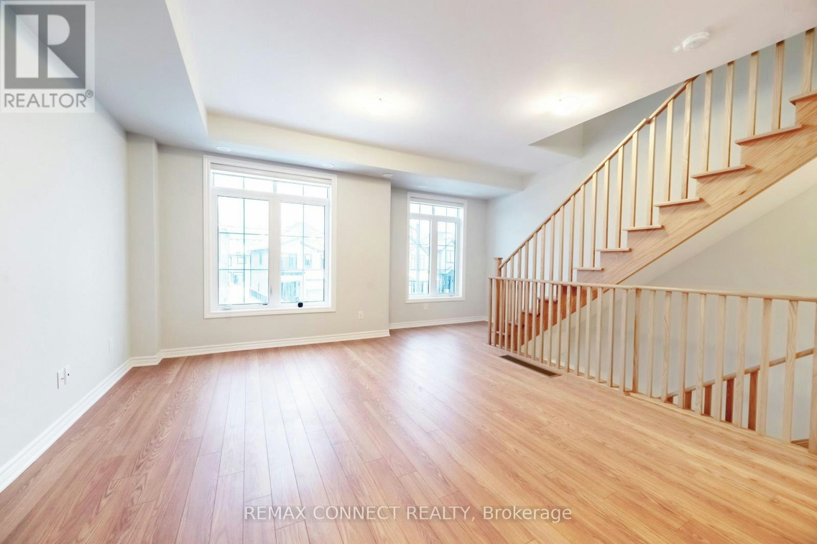 1028 Dyas Avenue, Oshawa, ON, L1H 8L7 - 6