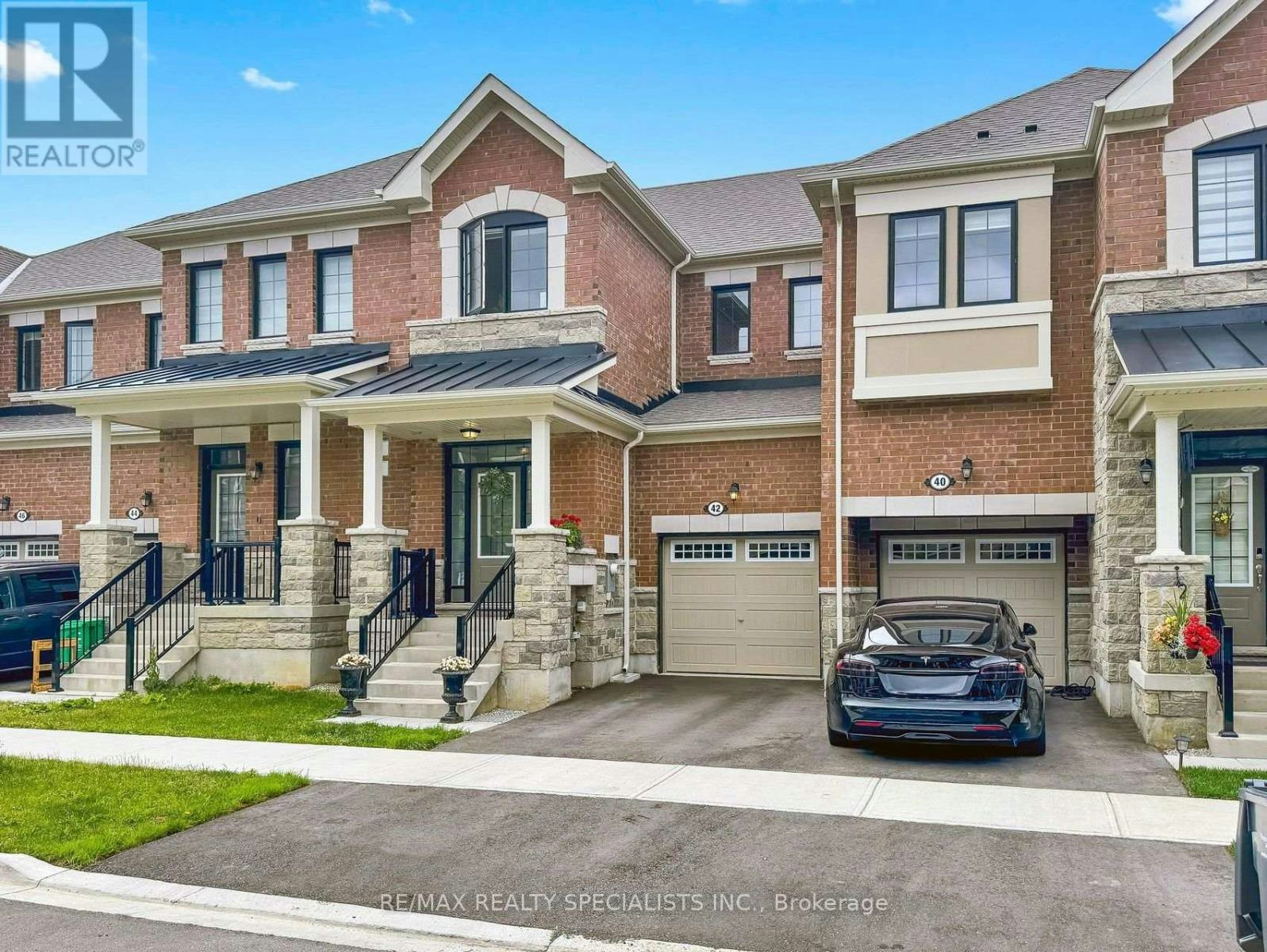 42 Keppel Circle, Brampton, ON, L7A 5L1