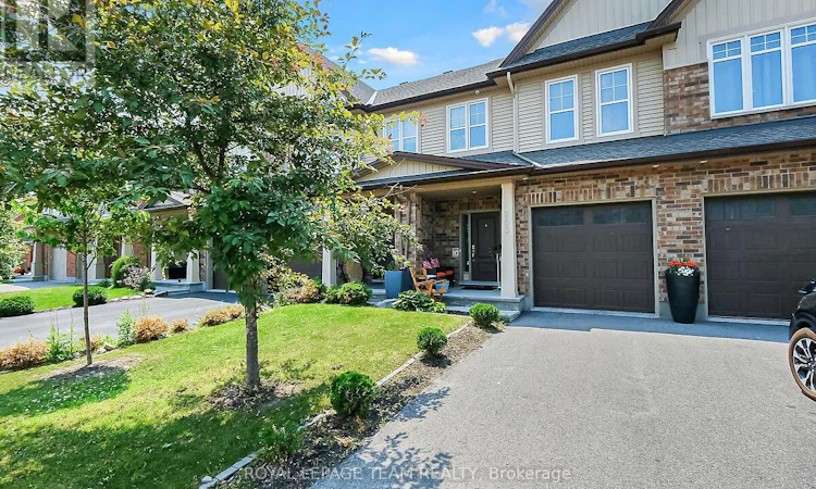 253 Fergus Crescent