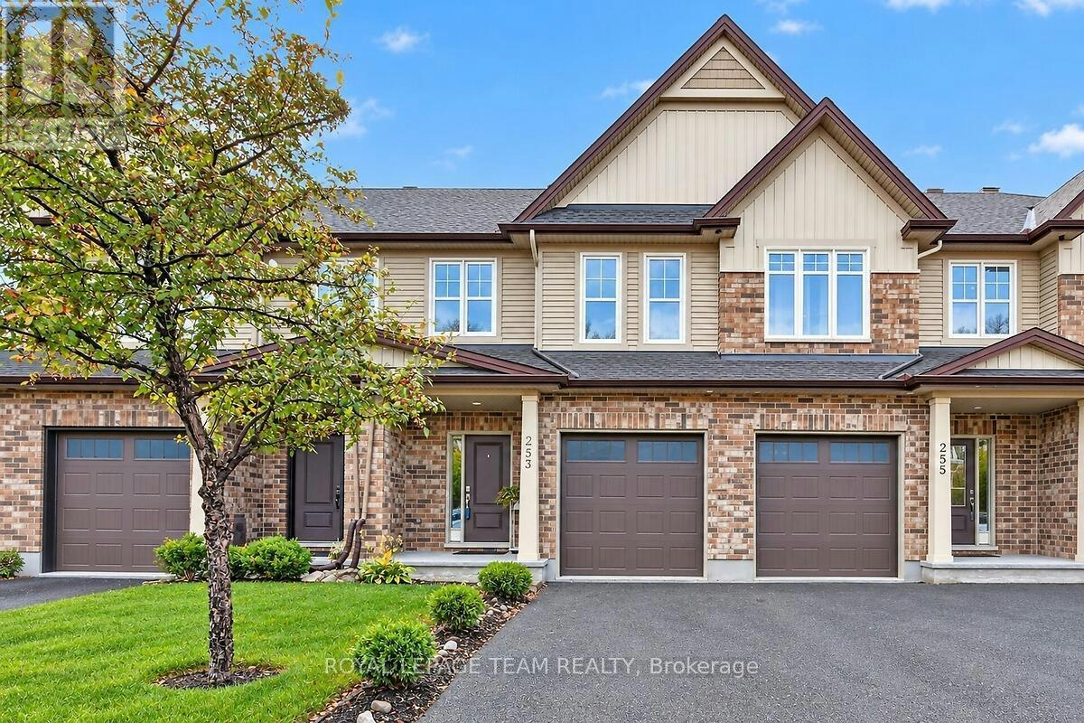 253 Fergus Crescent, Ottawa, ON, K2J 3L7