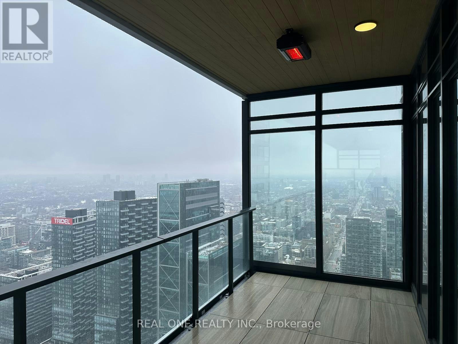 6905-1 Concord City Place Way, Toronto, ON, M5V 0X4 - 6