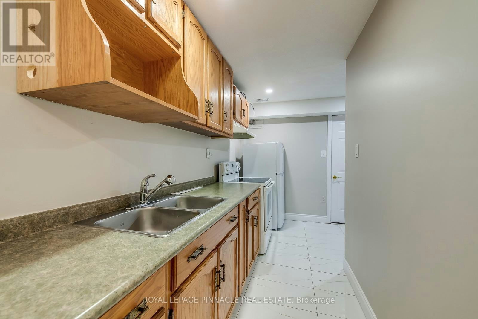 LOWER-11 Frankfurt Street, Kitchener, ON, N2R 1T5 - 11