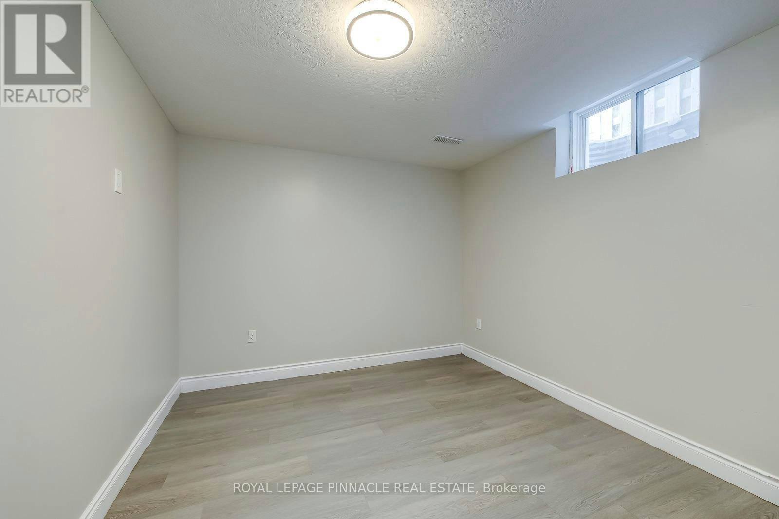 LOWER-11 Frankfurt Street, Kitchener, ON, N2R 1T5 - 17