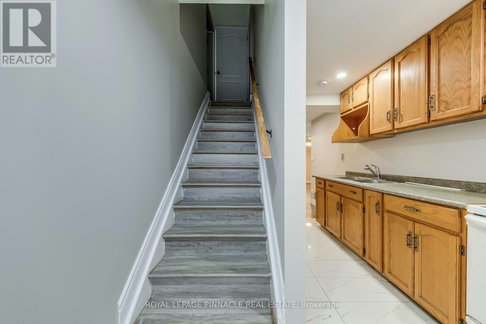LOWER-11 Frankfurt Street, Kitchener, ON, N2R 1T5 - 9