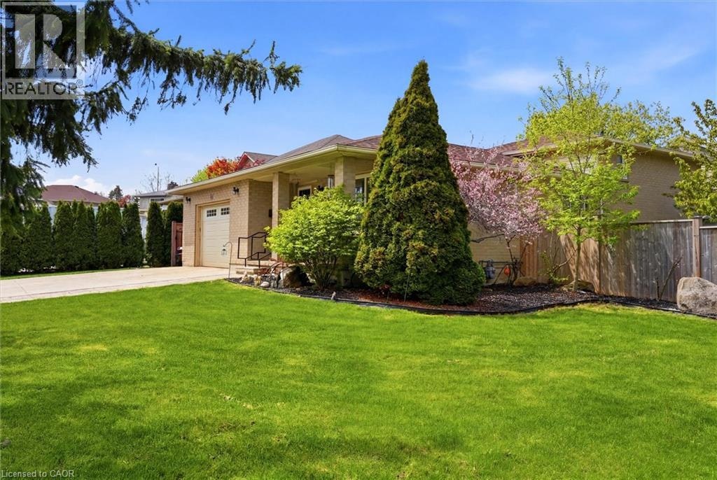18 Anne Court, Grimsby, ON, L3M 5B4