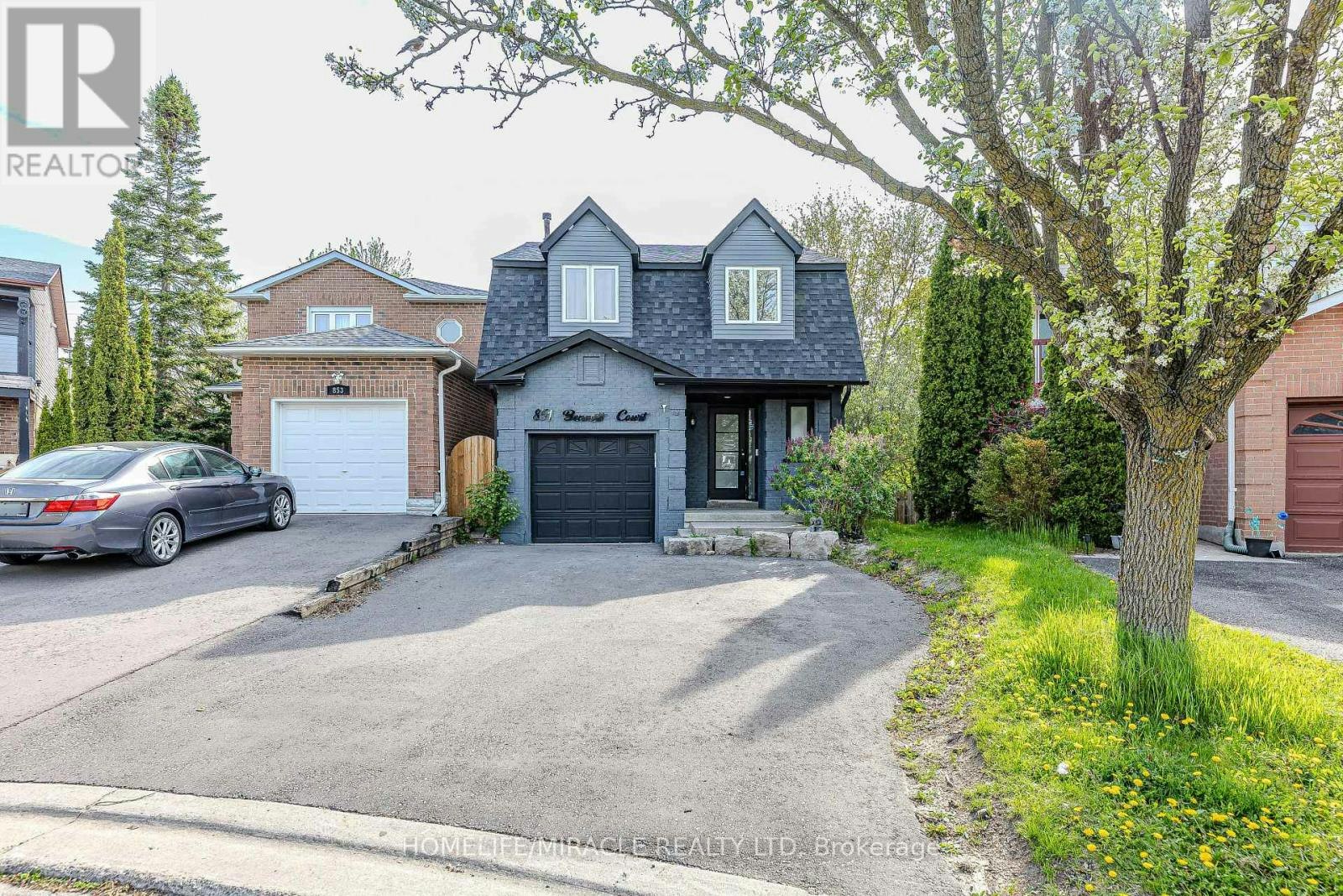 851 Bennett Court, Oshawa, ON, L1K 1V3