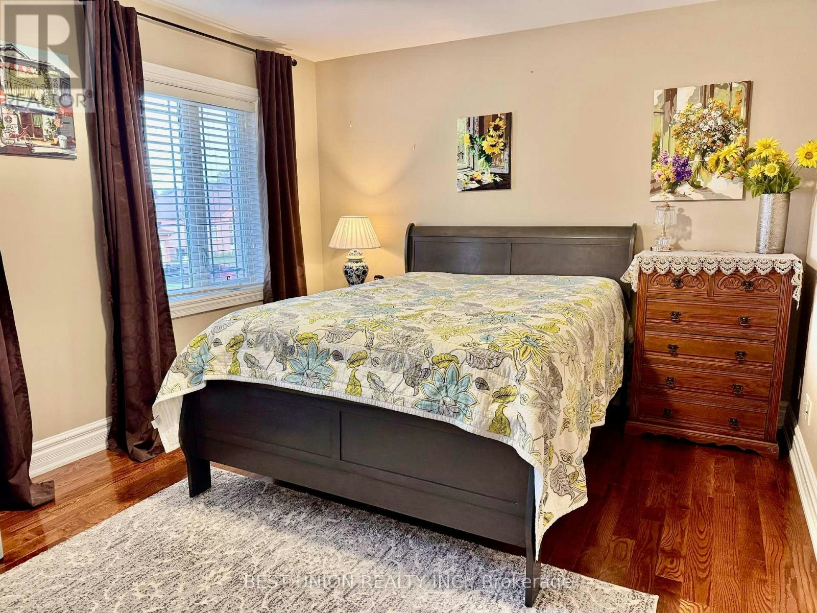 BEDROOM 2-110 Bond Crescent, Richmond Hill, ON, L4E 3L1 - 10