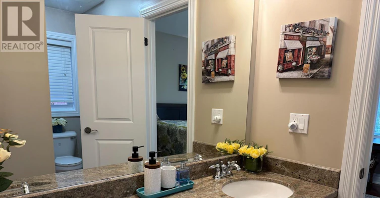 BEDROOM 2-110 Bond Crescent, Richmond Hill, ON, L4E 3L1 - 11