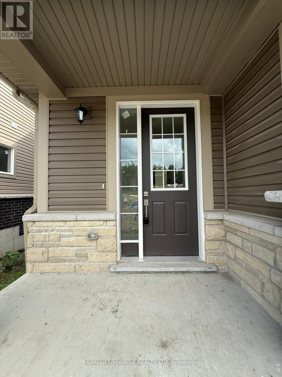 61 Royal Oak Crescent, Loyalist, ON, K0H 1G0 - 2