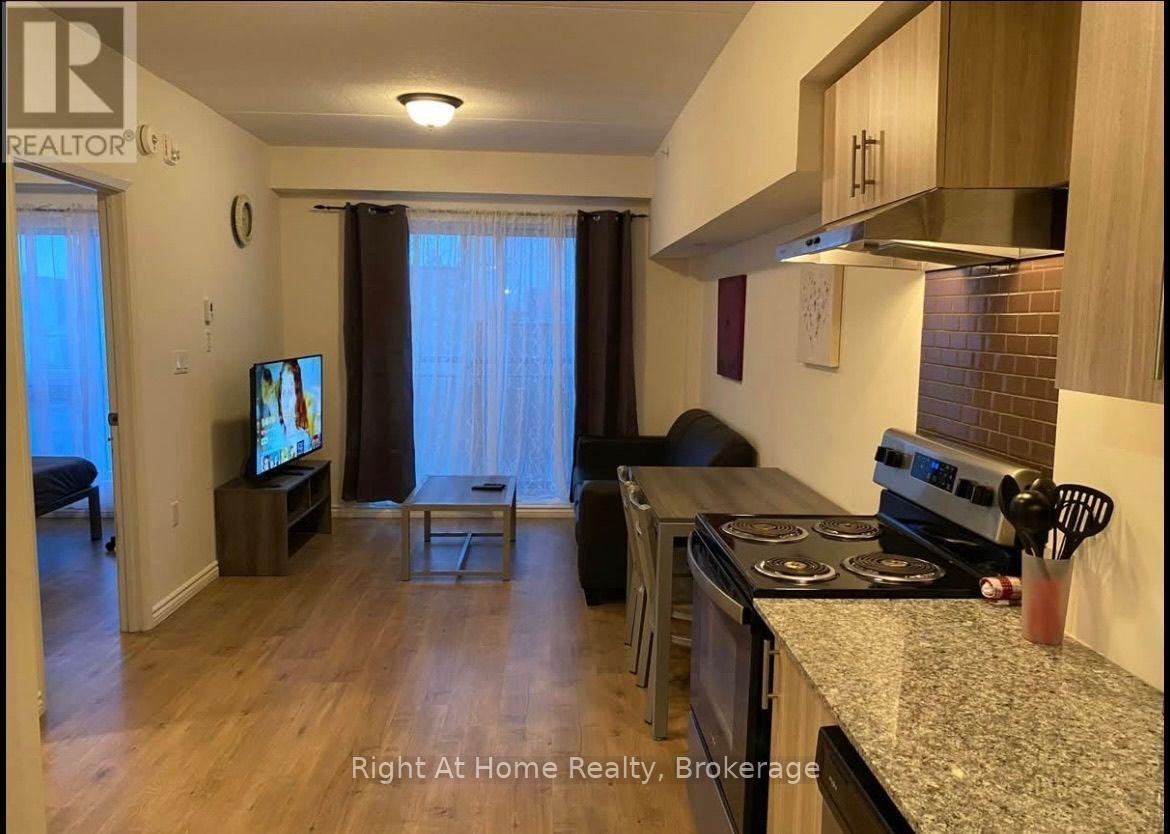 B602-275 Larch Street, Waterloo, ON, N2H 0J2 - 3