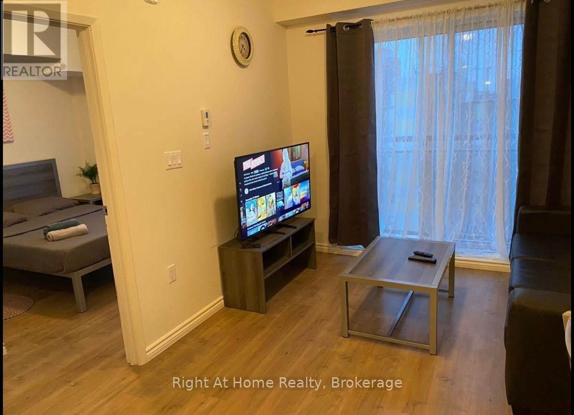 B602-275 Larch Street, Waterloo, ON, N2H 0J2 - 5