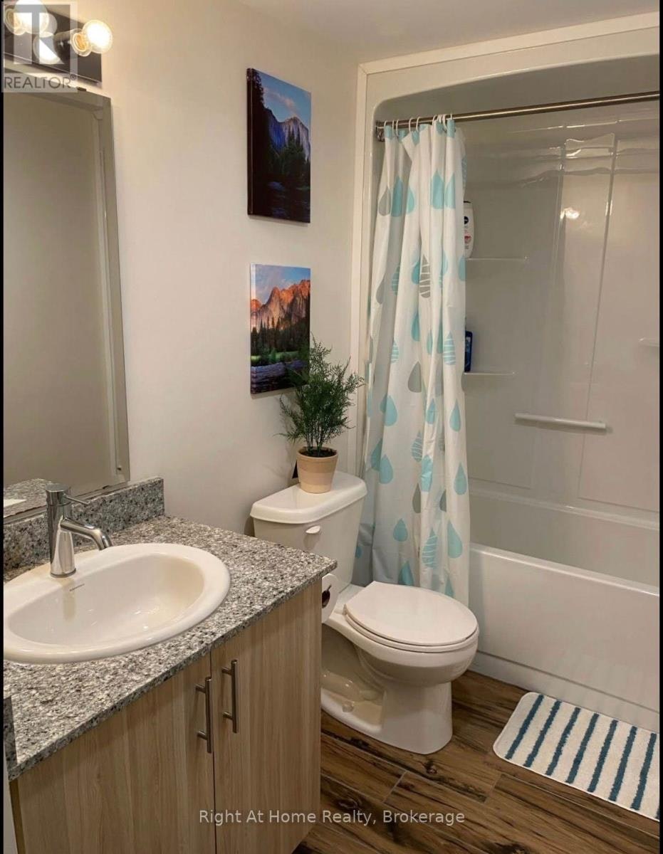 B602-275 Larch Street, Waterloo, ON, N2H 0J2 - 14