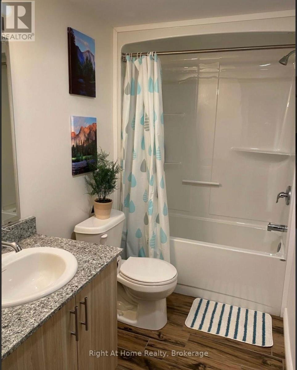 B602-275 Larch Street, Waterloo, ON, N2H 0J2 - 13