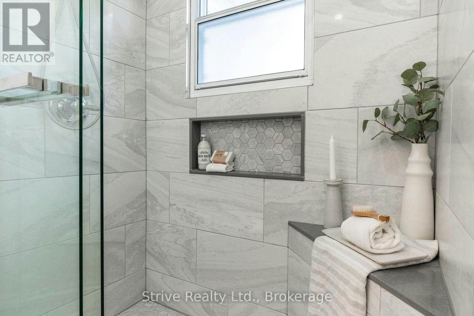 UPPER-23 Cherry Blossom Crescent, Clarington, ON, L1E 1G9 - 16