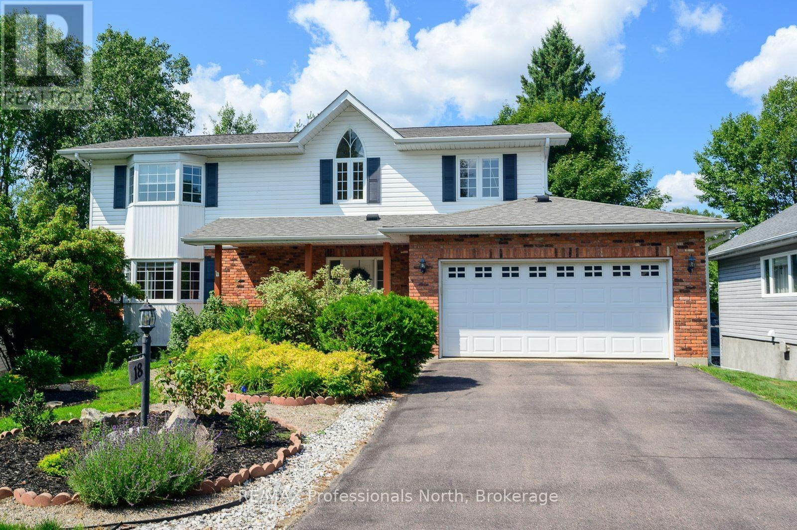 18 Heritage Crescent, Huntsville, ON, P1H 1S9