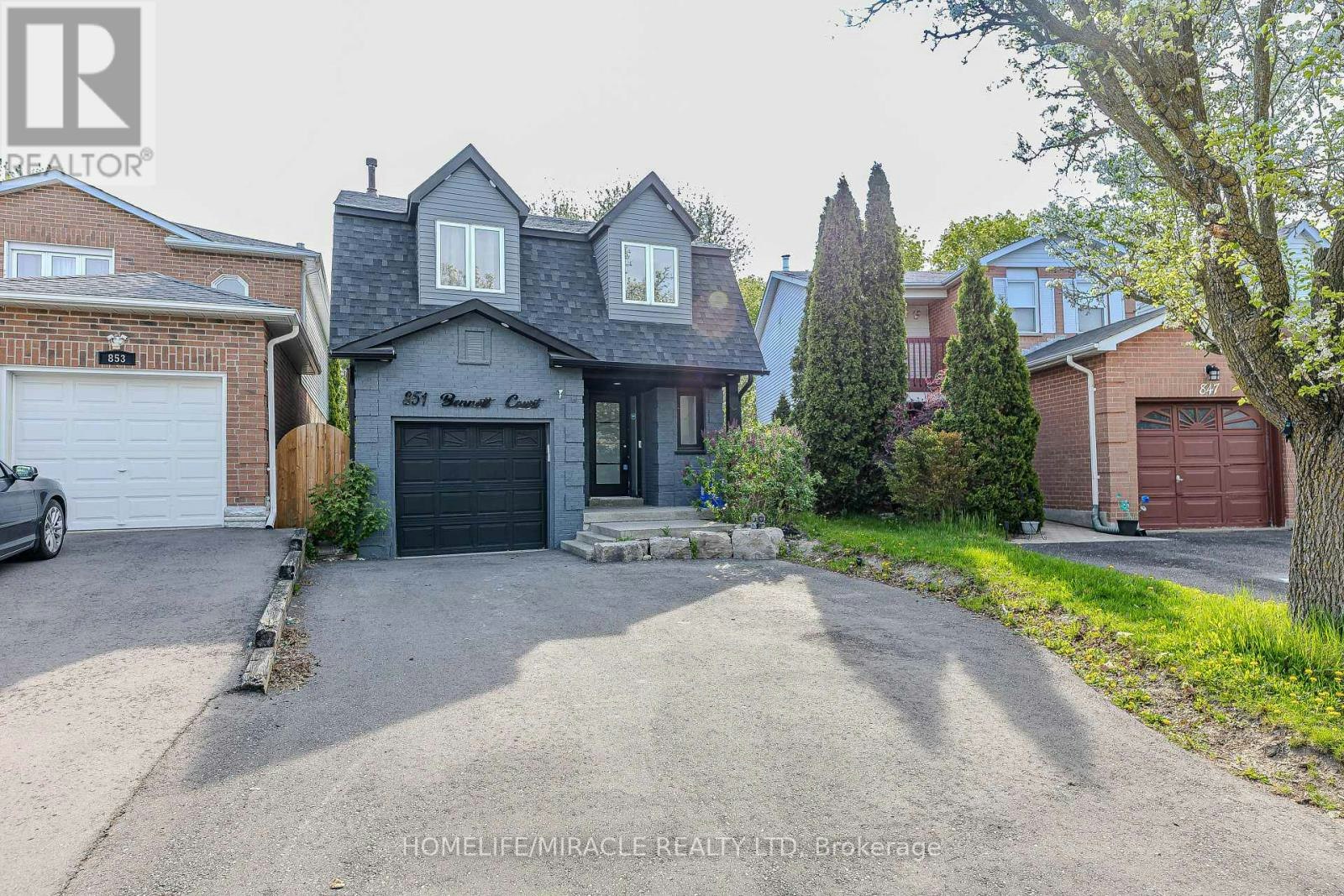 851 Bennett Court, Oshawa, ON, L1K 1V3