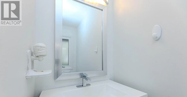 851 Bennett Court, Oshawa, ON, L1K 1V3 - 9